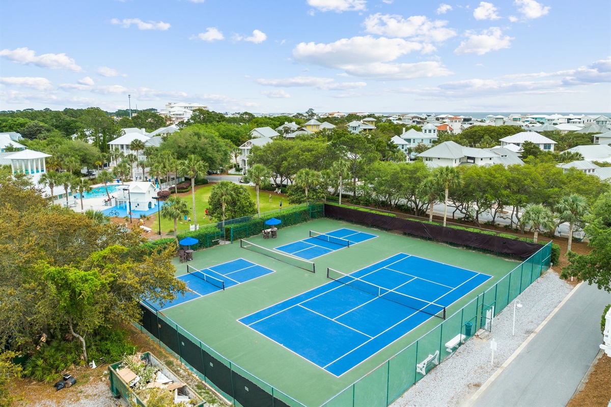 Carillon Beach Tennis Court