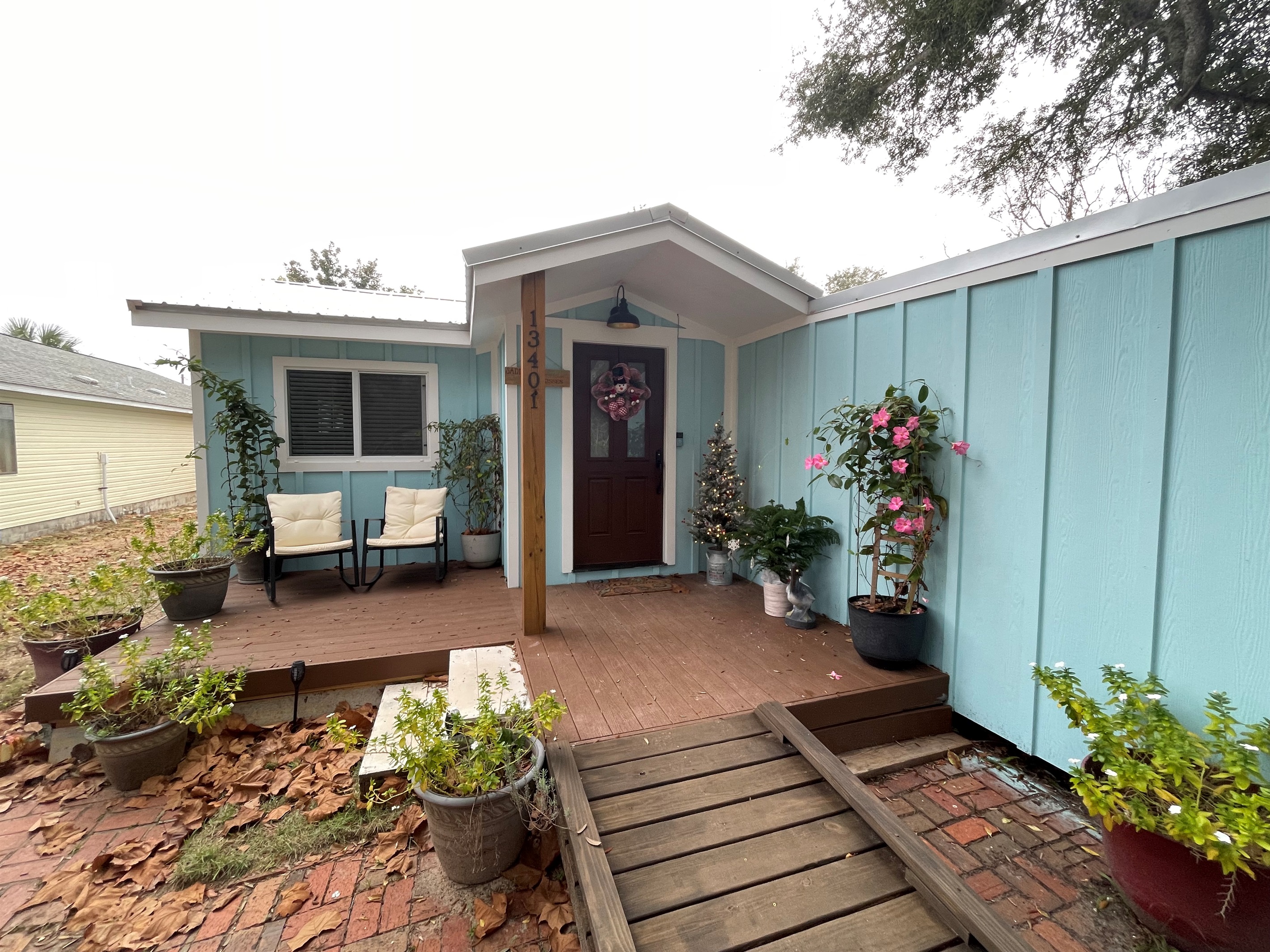 Front part of cottage