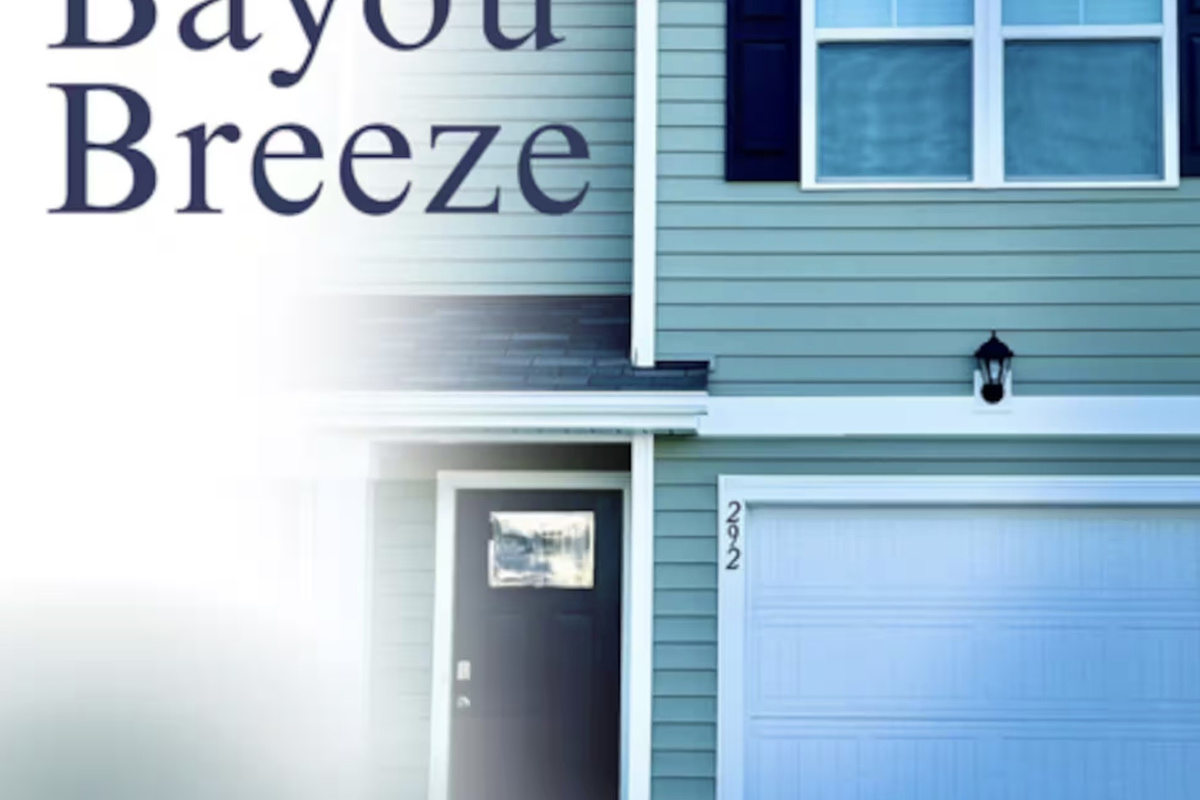 Say hello to Bayou Breeze! This charming coastal townhouse welcomes you with character from the moment you arrive — your home base for unforgettable Surfside Beach getaways. ⭐
