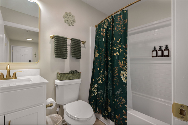 Luxury Legacy Retreat | Sleeps 10 | South Bend, photo 21