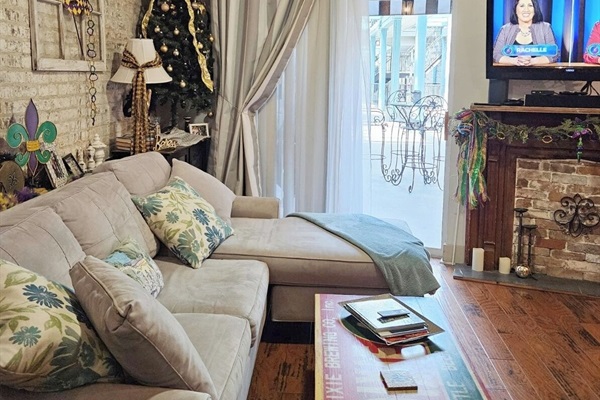 Living room looking from the bedroom.