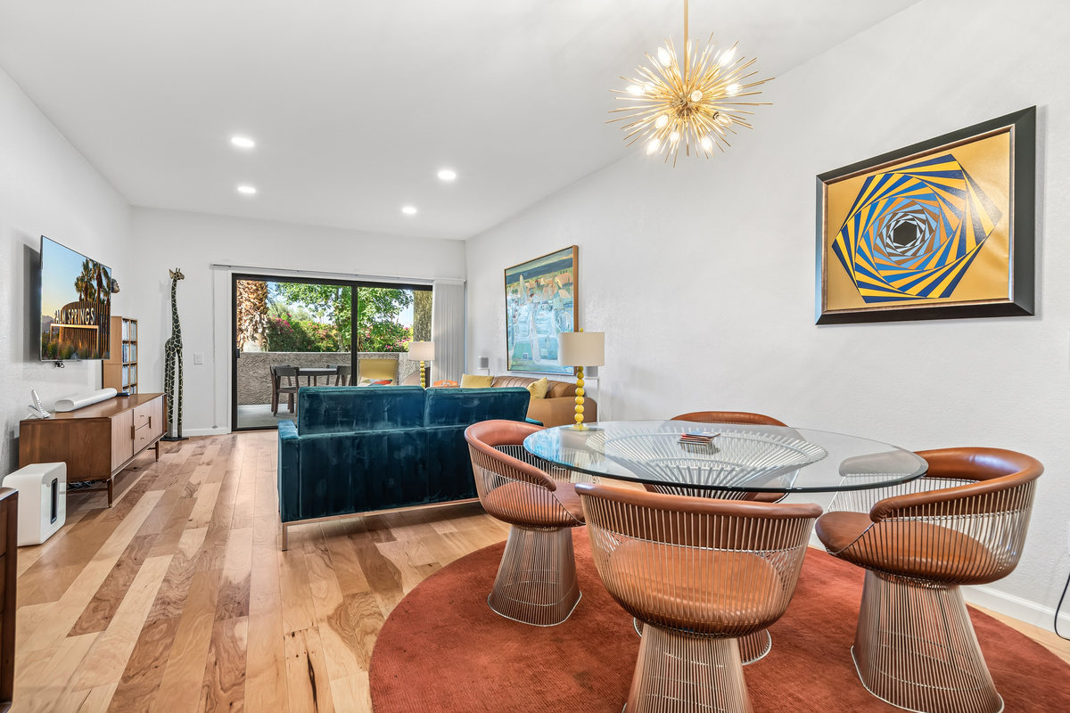 Warren Platner dining table and chairs