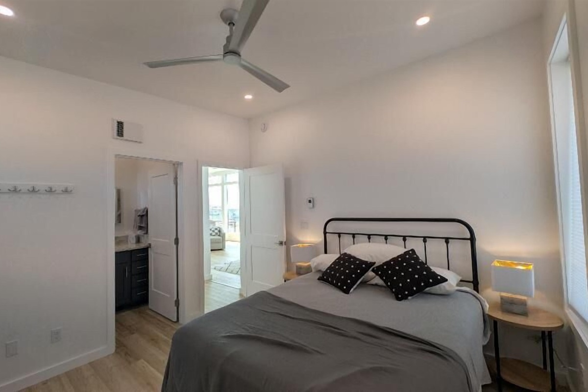 Queen bedroom