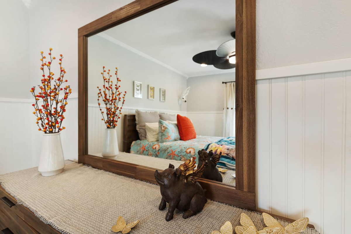 Unique appointments throughout for your enjoyment