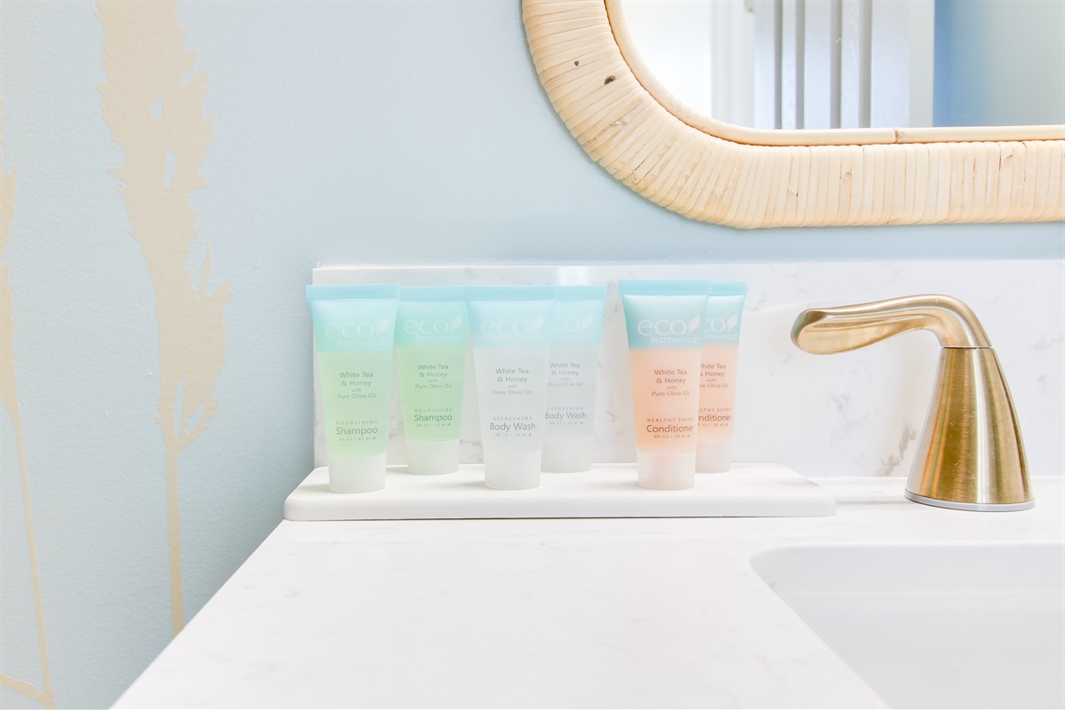 Shampoo, Conditioner, Body Wash, & Hand Soap Provided