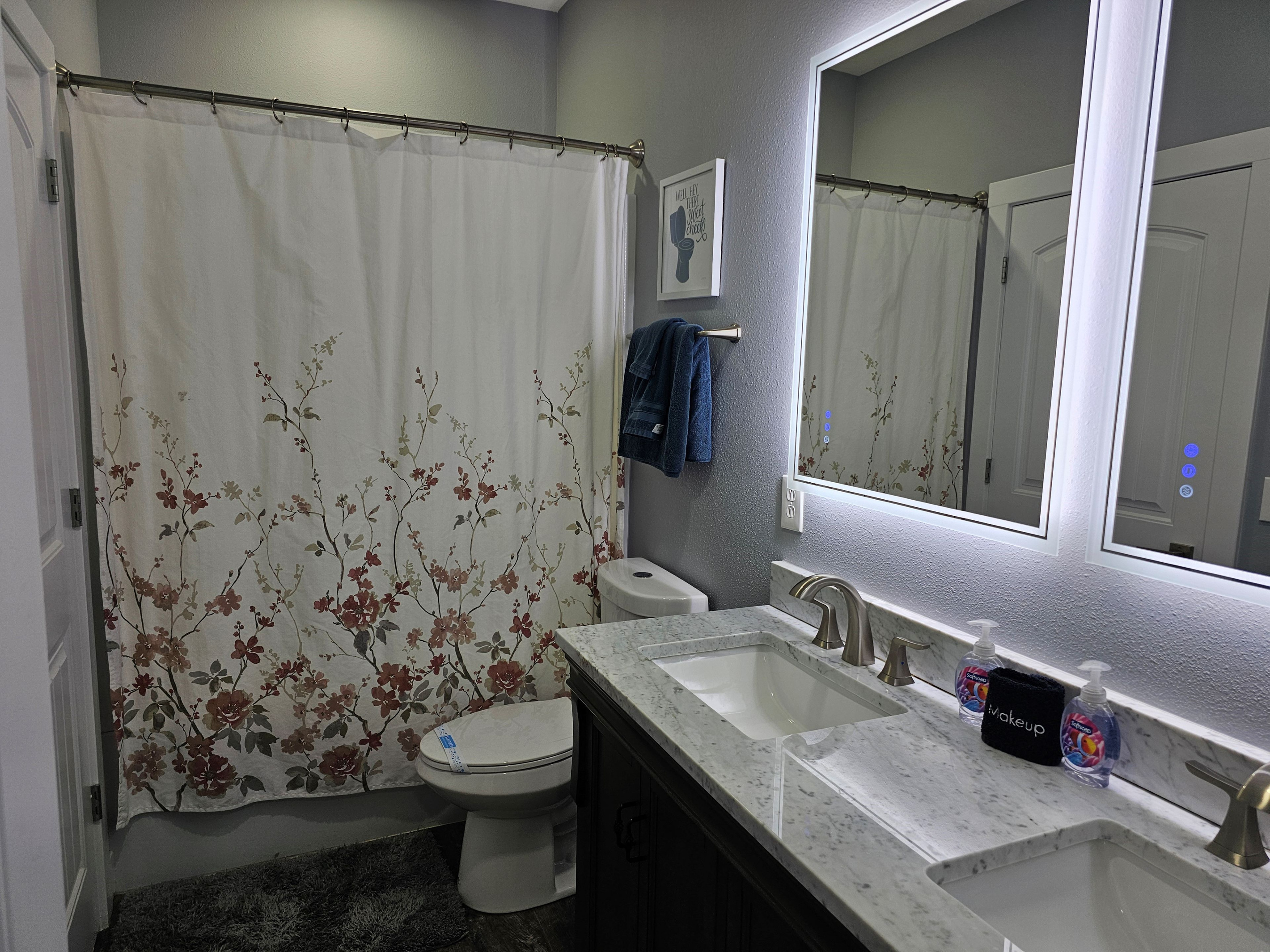 Comfortable full bathroom with shower/tub combo—perfect for groups and families.