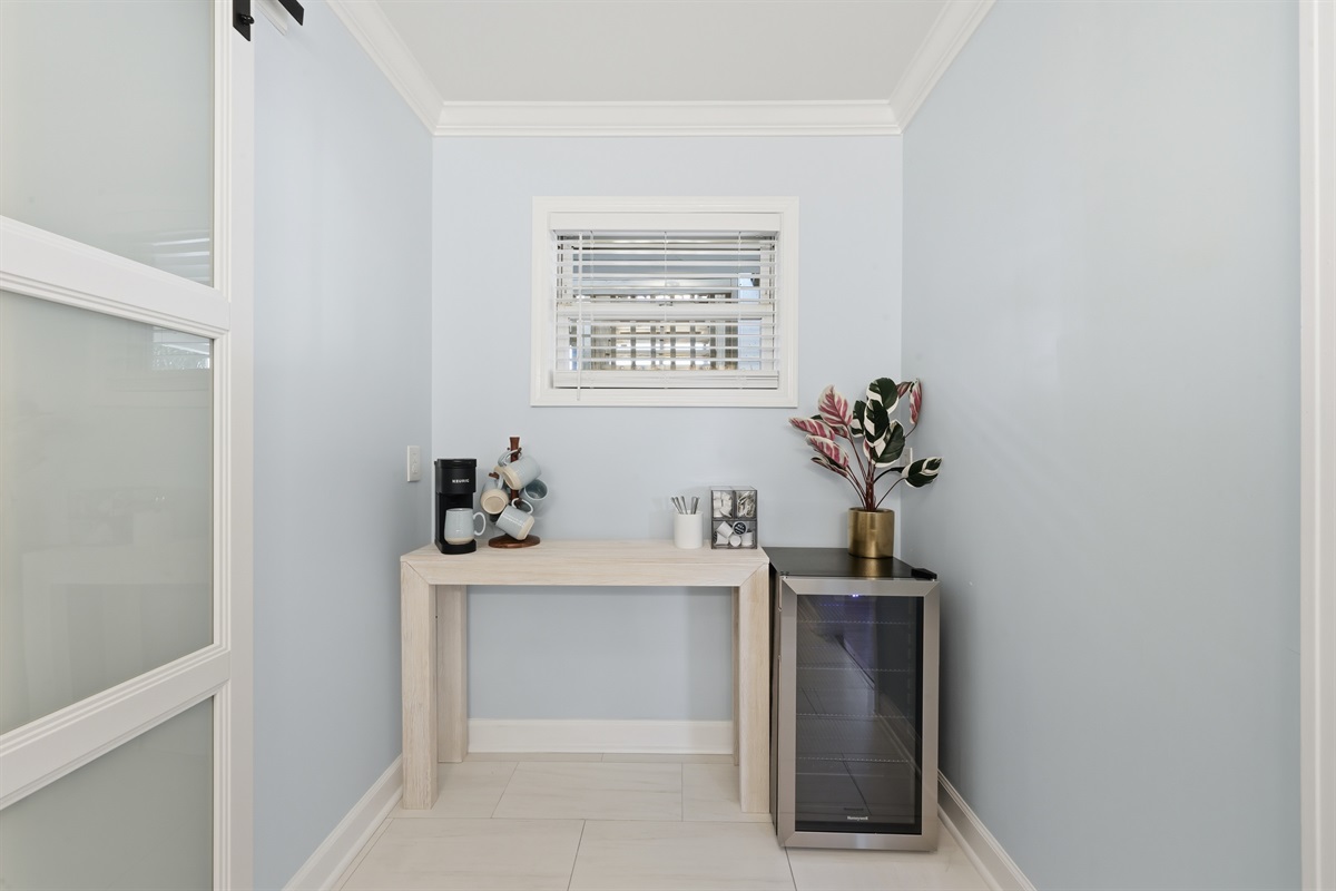 Coffee + beverage nook &mdash; because vacation deserves options