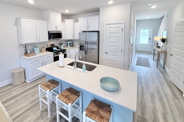 Our barter island area. Perfect for kiddo breakfasts and socializing.