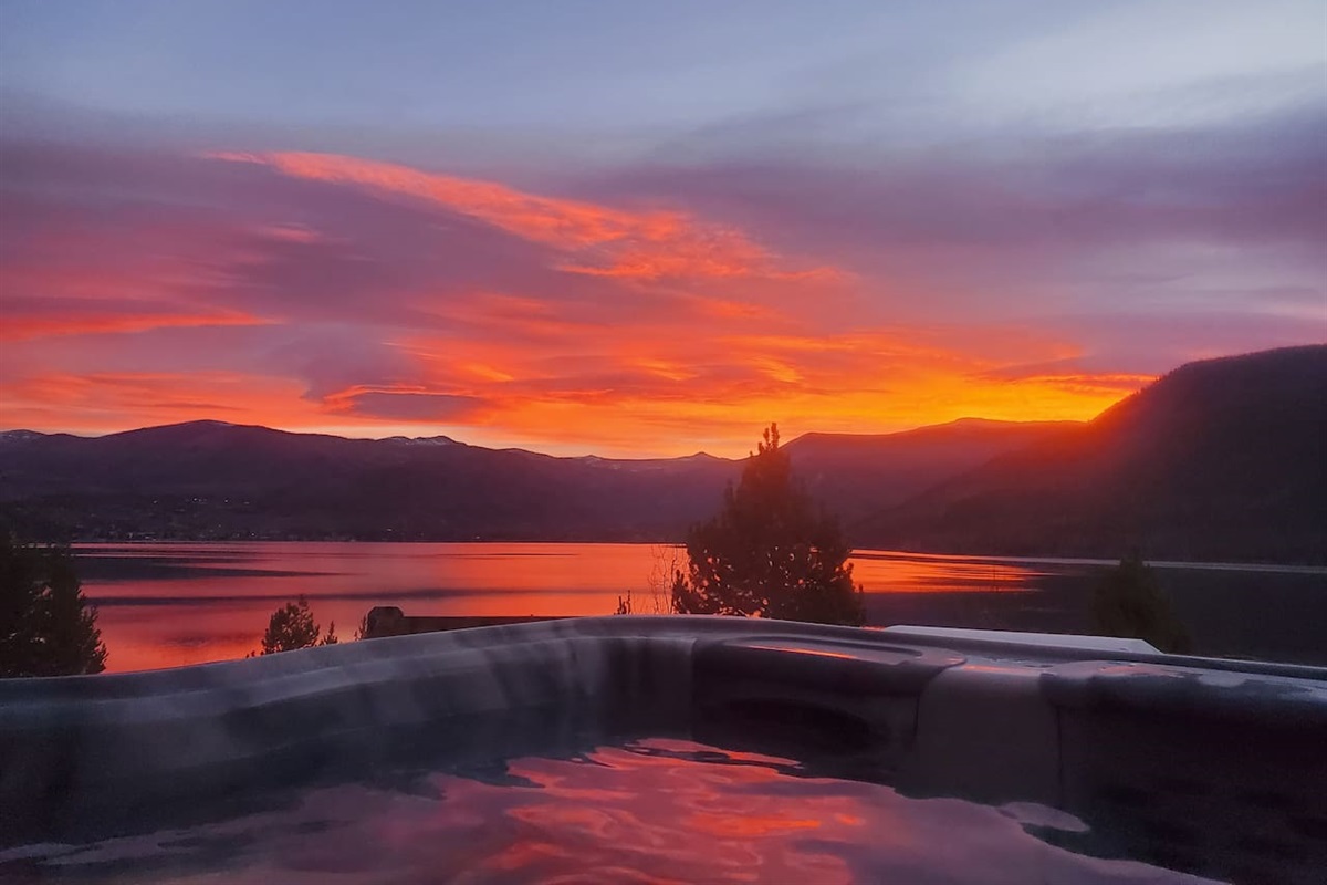Sunrise in the Hot Tub is priceless!