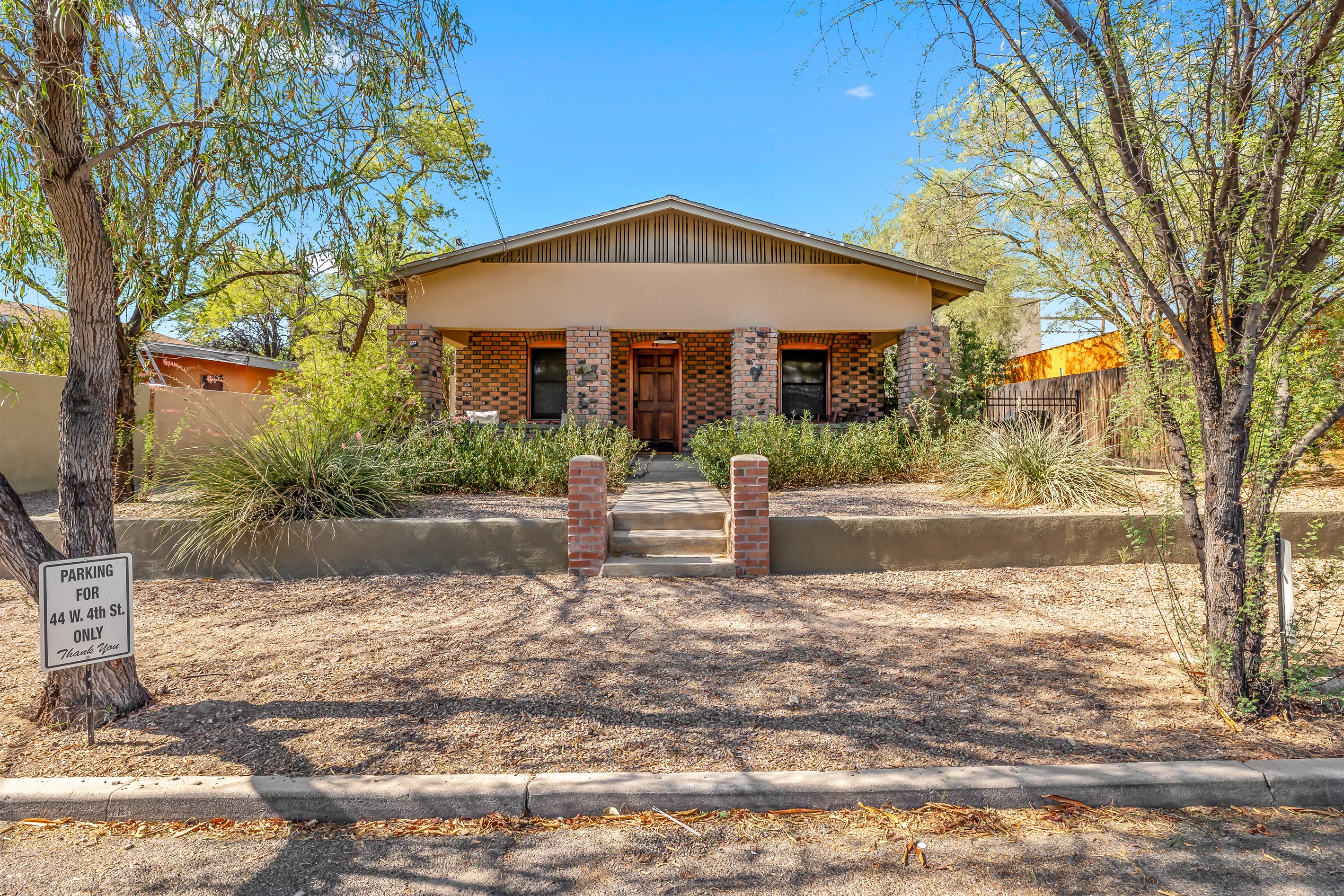 Street view of the property, free parking in front of house