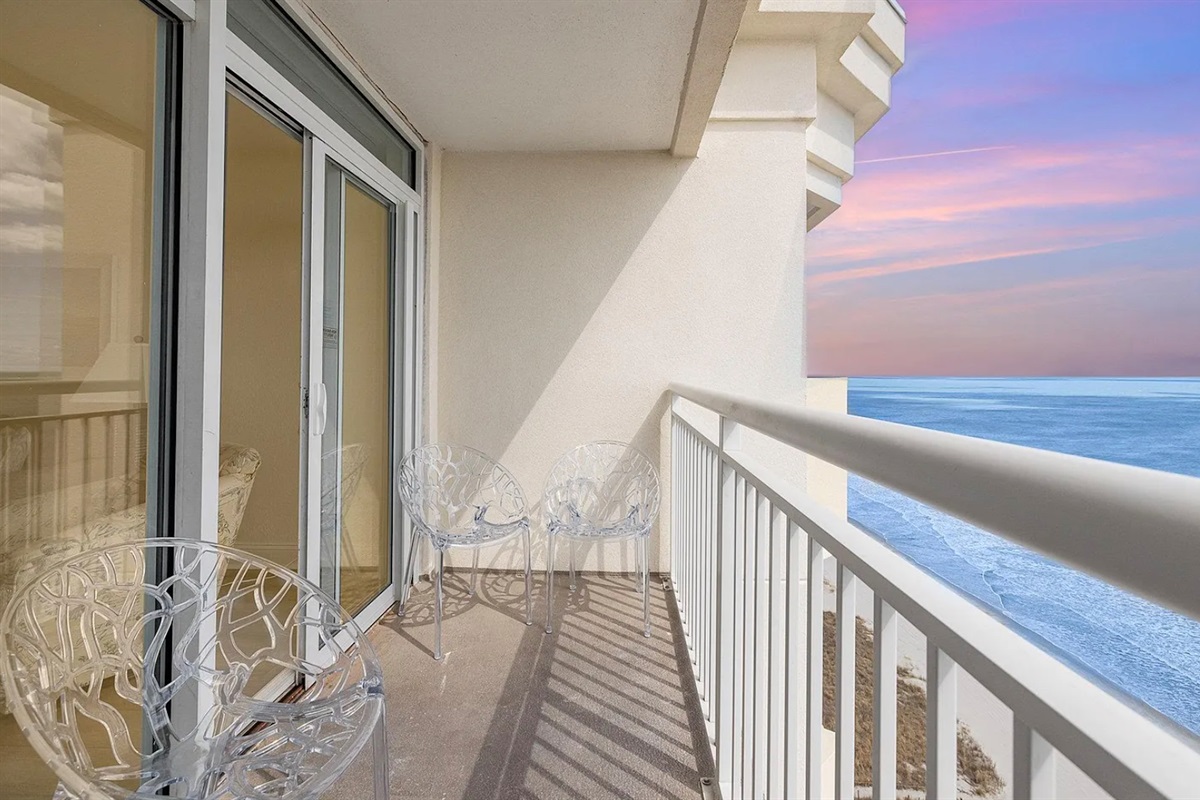 Amazing Oceanfront View from the balcony