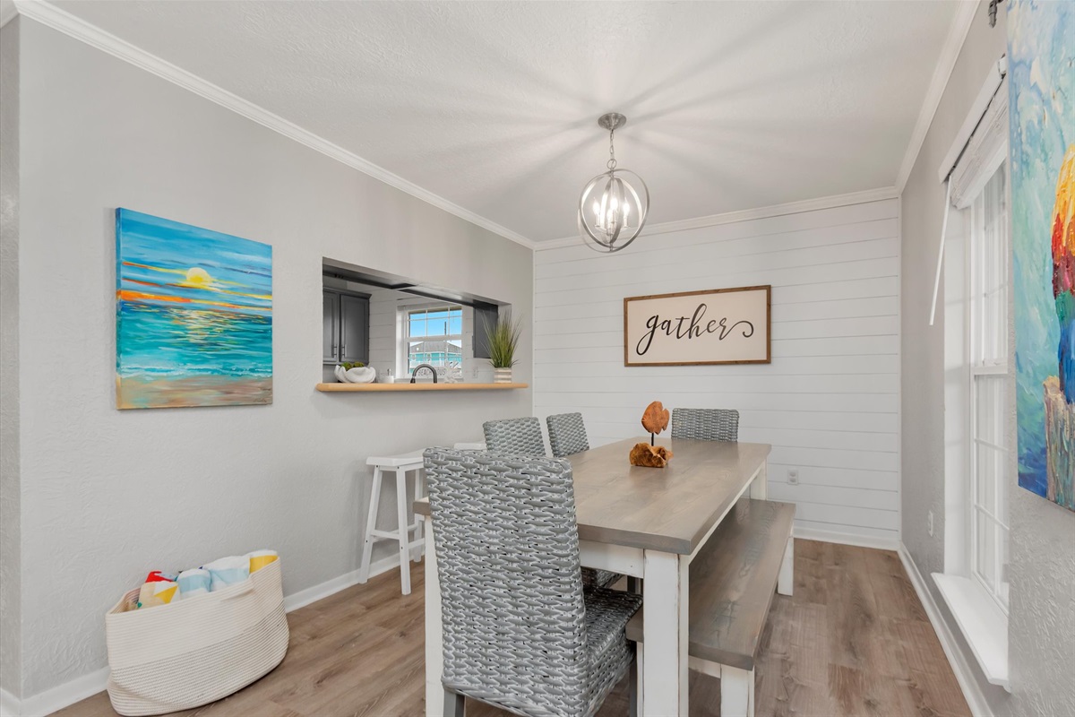 1256435f04144ddca368e40e29d88a30 Large | Beachhouse | Texas | TX | Vacation Homes | Galveston | Crystal Beach | Kokomo | Breezy Days | Beachfront Elegance | Sunrise Serenity | Southern Sands Property Management, LLC