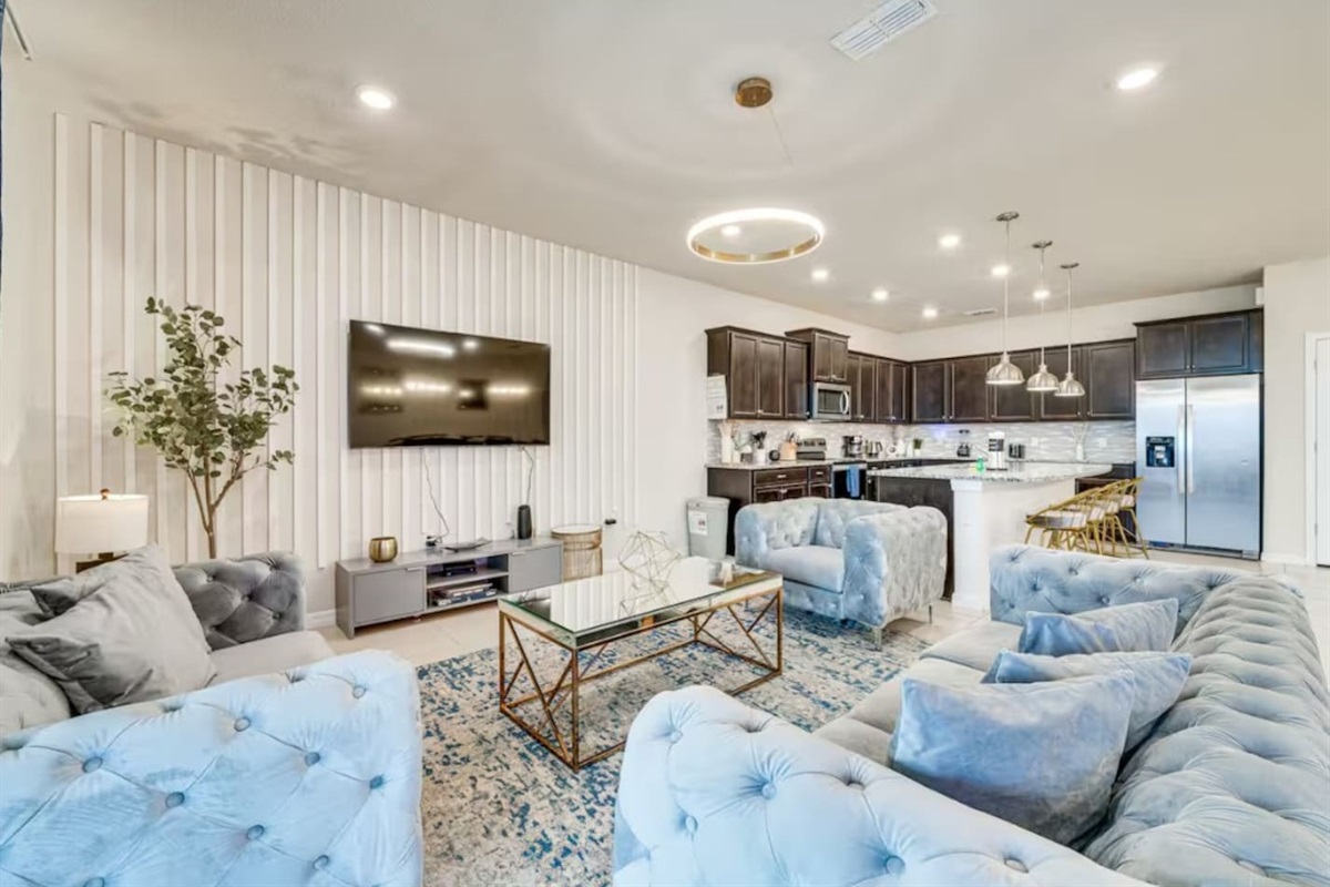 Living Room | 1st Floor | Smart TV