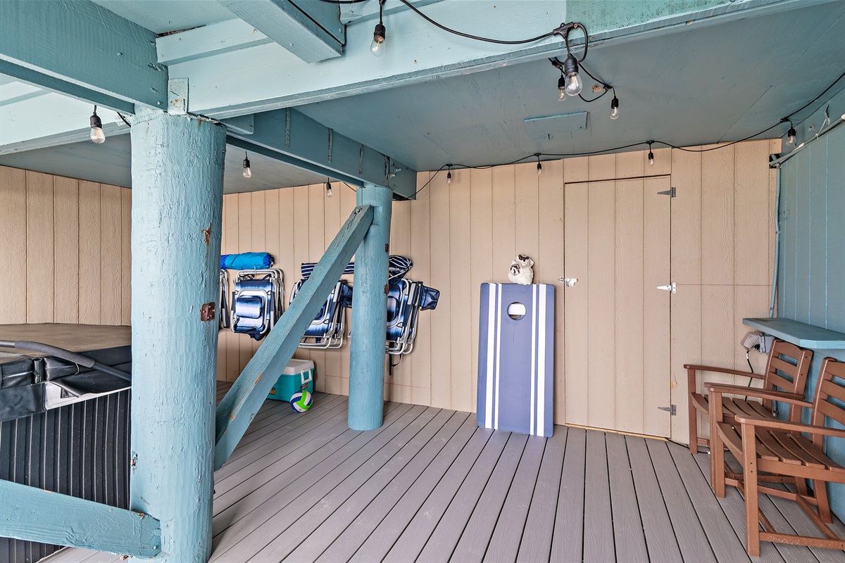 Sea Winds 8 - First Floor patio has a covered hot tub, comfortable seating, beach gear, and incredible Gulf Views! 