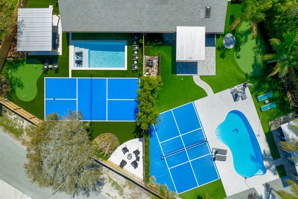 Twin Court Retreat
