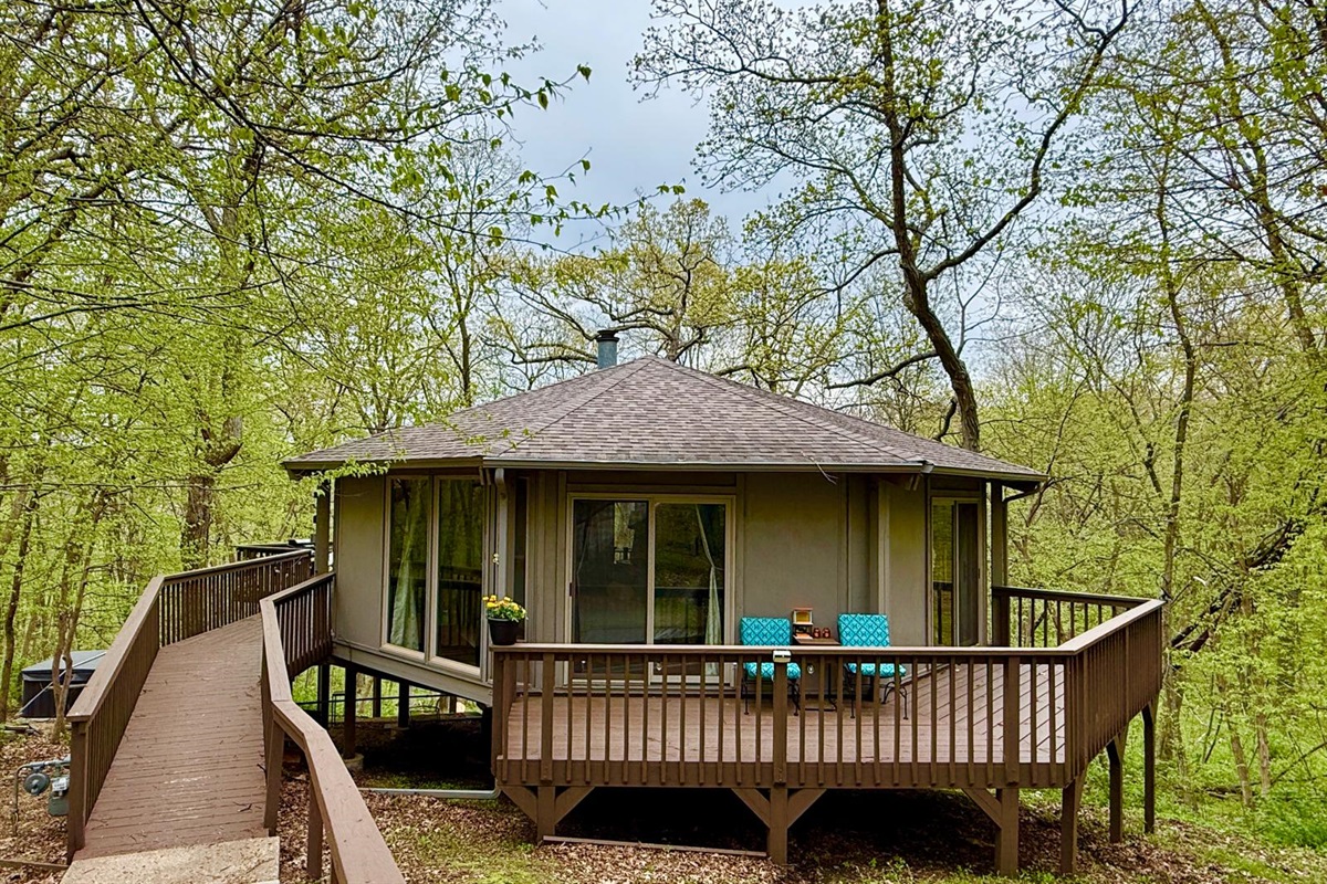 Front of this fun octagon "tree house" the Retro Nest has 2 steps, then long ramp to house