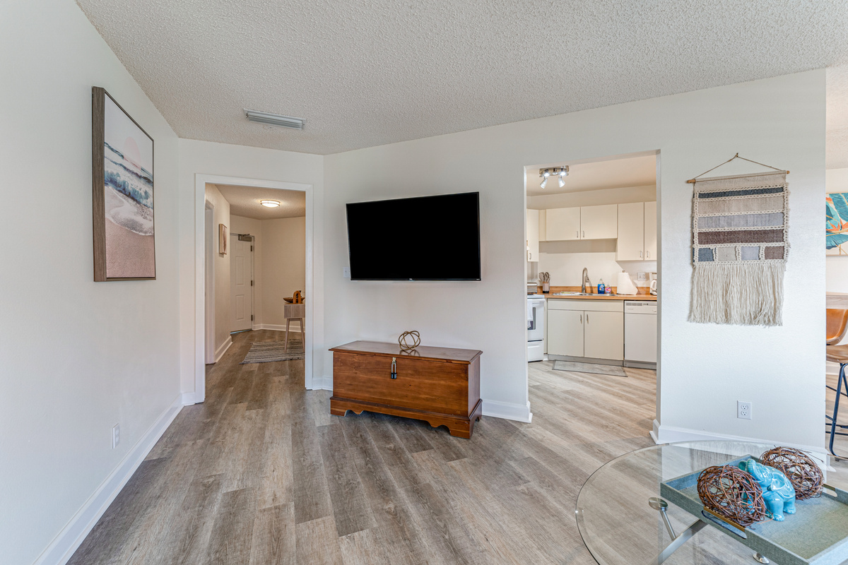 Bright and comfortable, the living room offers a relaxing space to unwind, watch your favorite shows, or spend quality time together after a day of exploring Tierra Verde.
