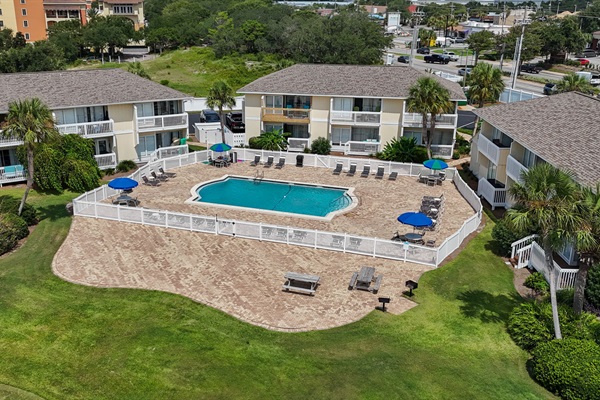 Dive into comfort! 🌊 Rain or shine, our heated pool offers the perfect tropical escape. Grab a towel and leave your worries behind—the water is fine!