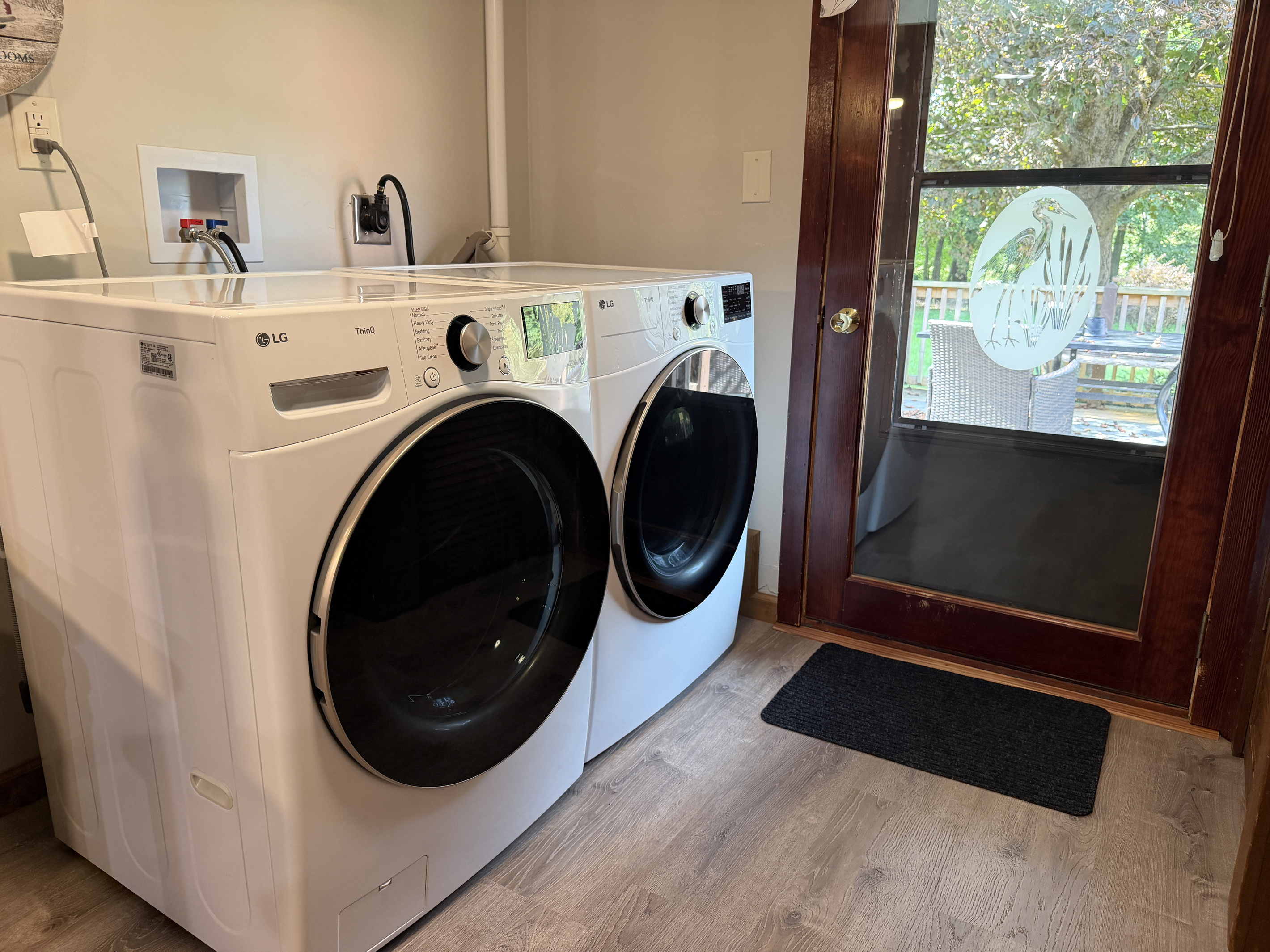 Laundry room off kitchen