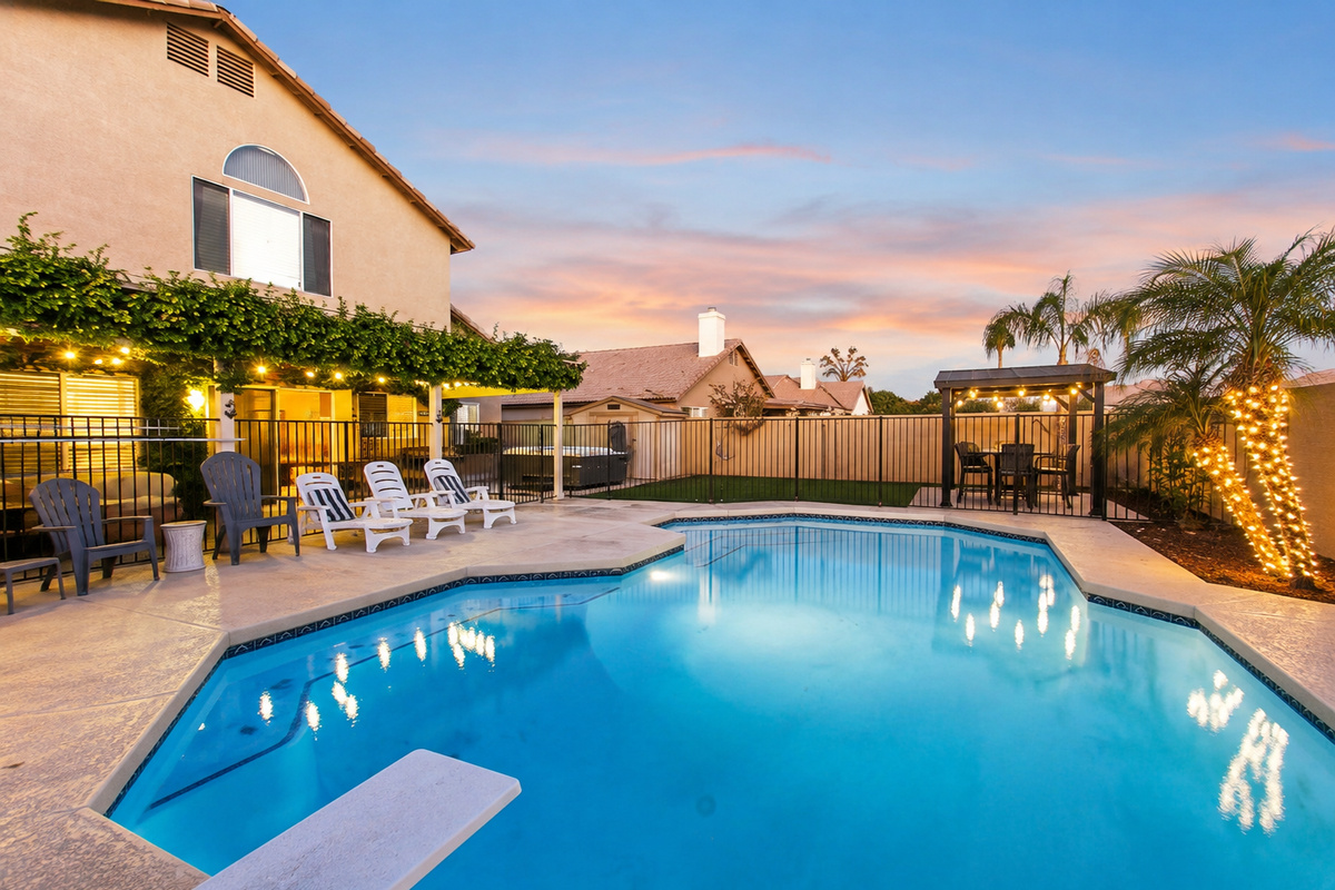 Peoria Home with Heated Pool + Hot Tub — photo 2