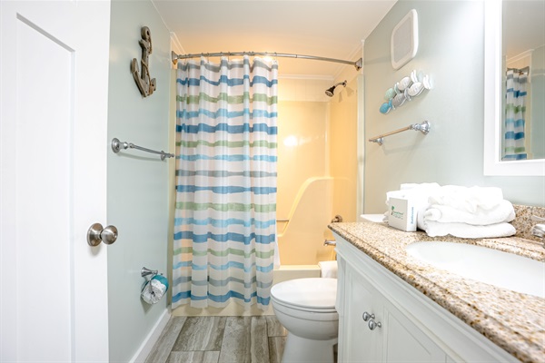 Guest bathroom with tub/shower combo