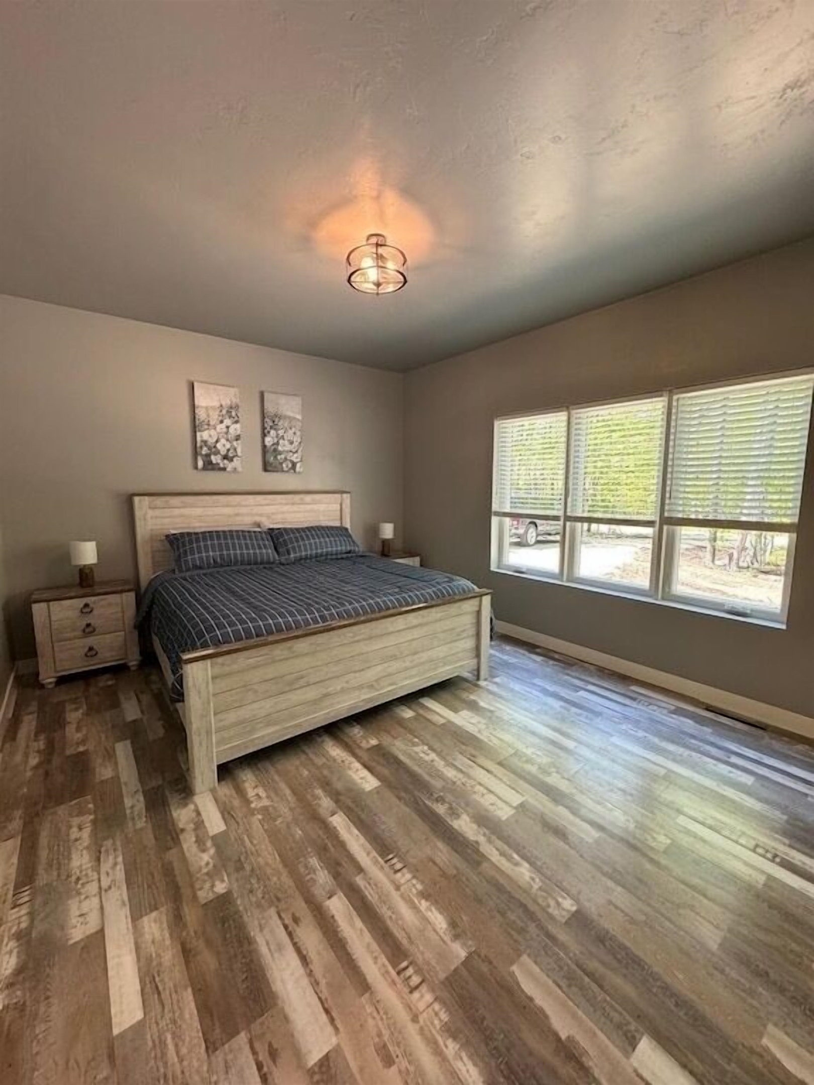 House 3 - bedroom 1 with king bed