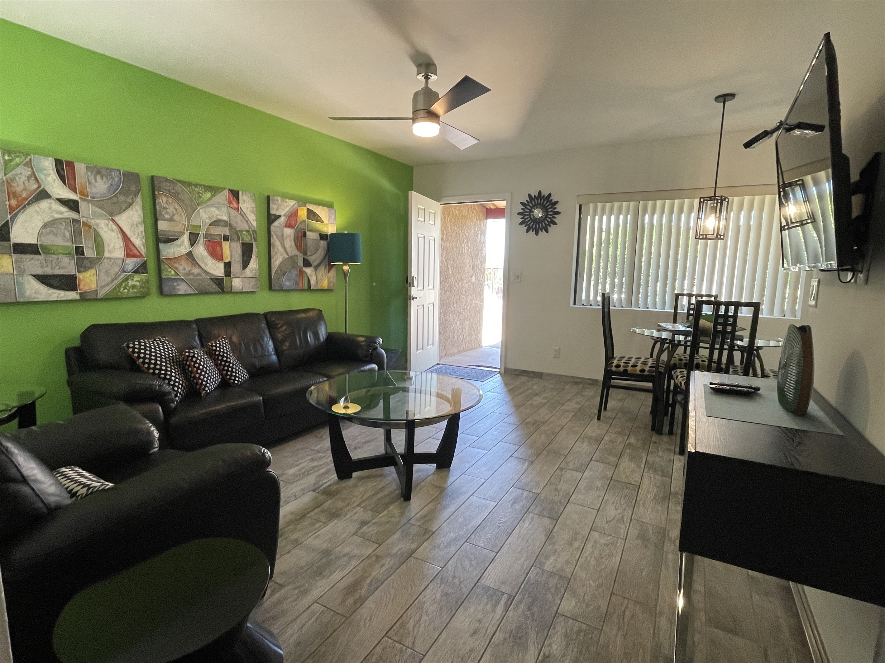 Desert Morada Casita E: 2 Bedroom 1 Bath Dog Friendly maximum 2-NO OTHER PETS 3