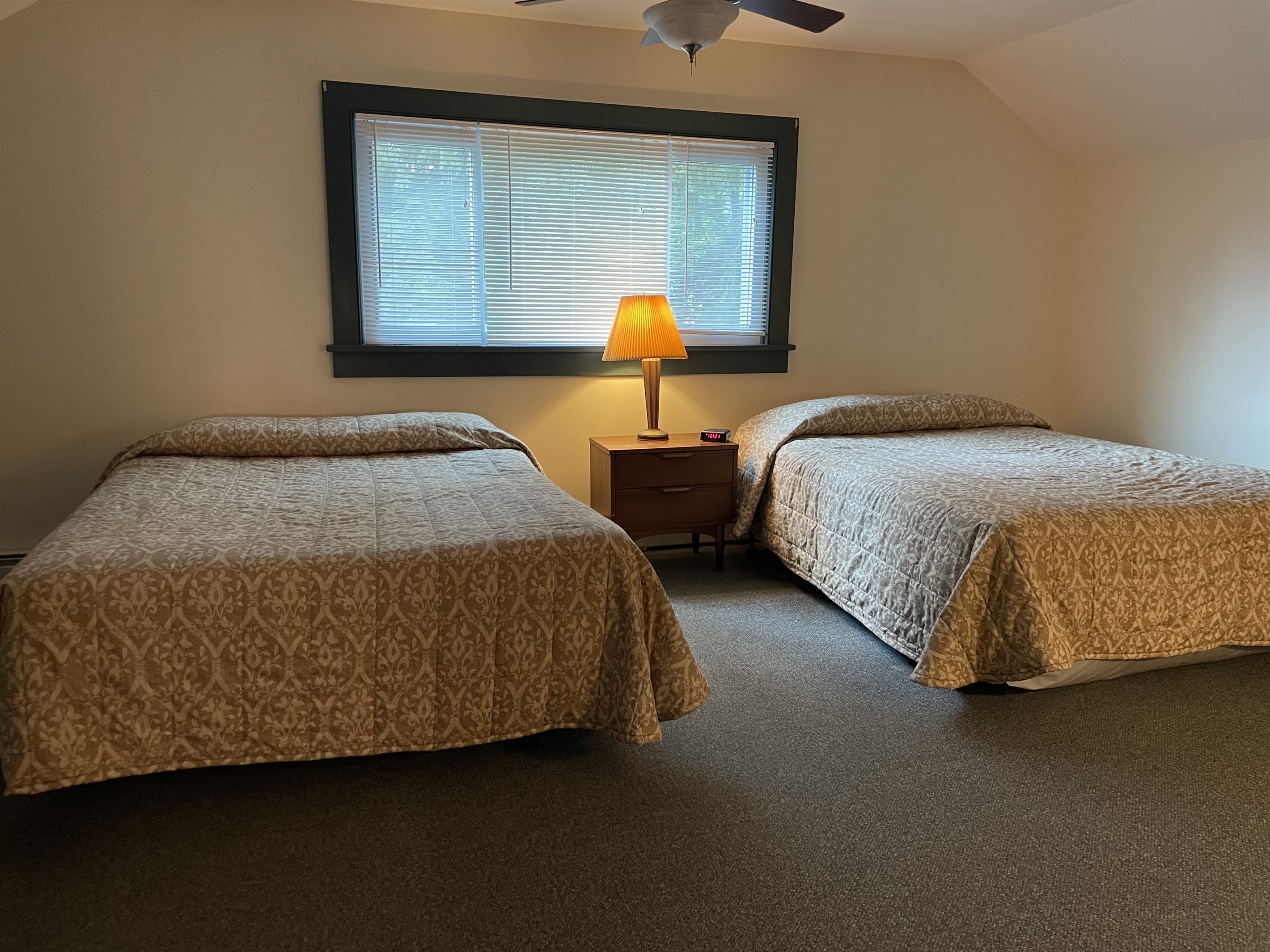 2nd floor with 2 Queens and ensuite bath