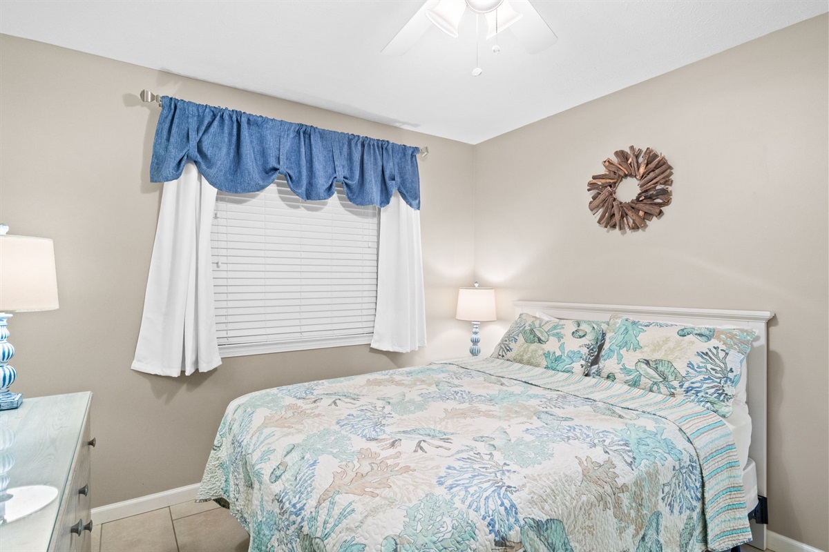 Bedroom with Queen Bed