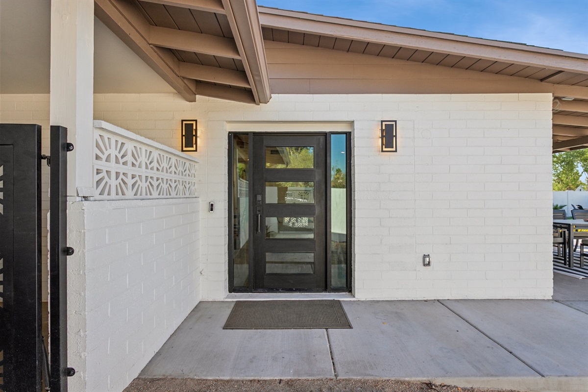 Camelback Casa | 4BR in Scottsdale | Heated Pool & Hot Tub — Casa Camelback | 3BR+Bunkhouse | Heated Pool & Hot Tub, Scottsdale, Arizona — photo 10