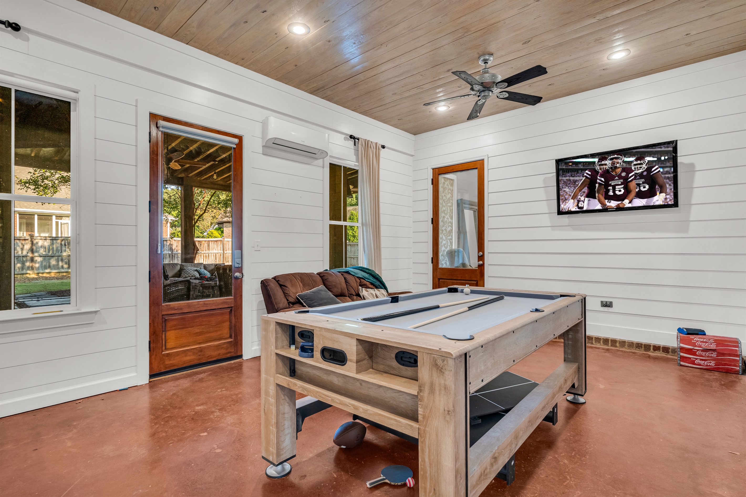 pool table