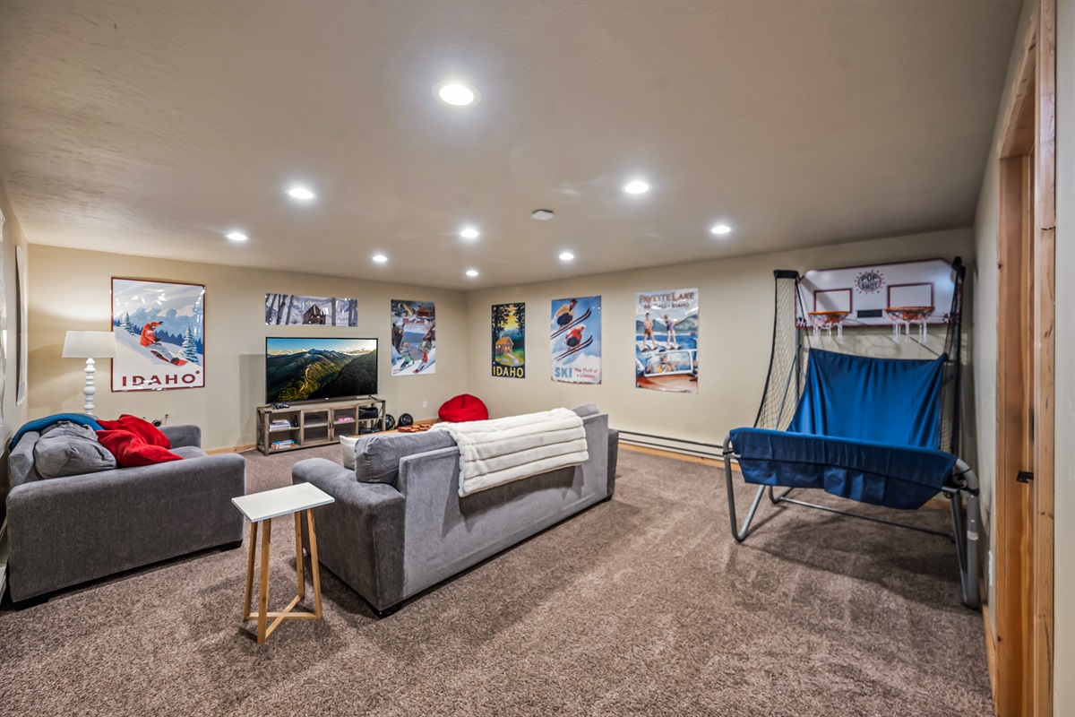 Game Room with Basketball, Foosball, TV for Movies