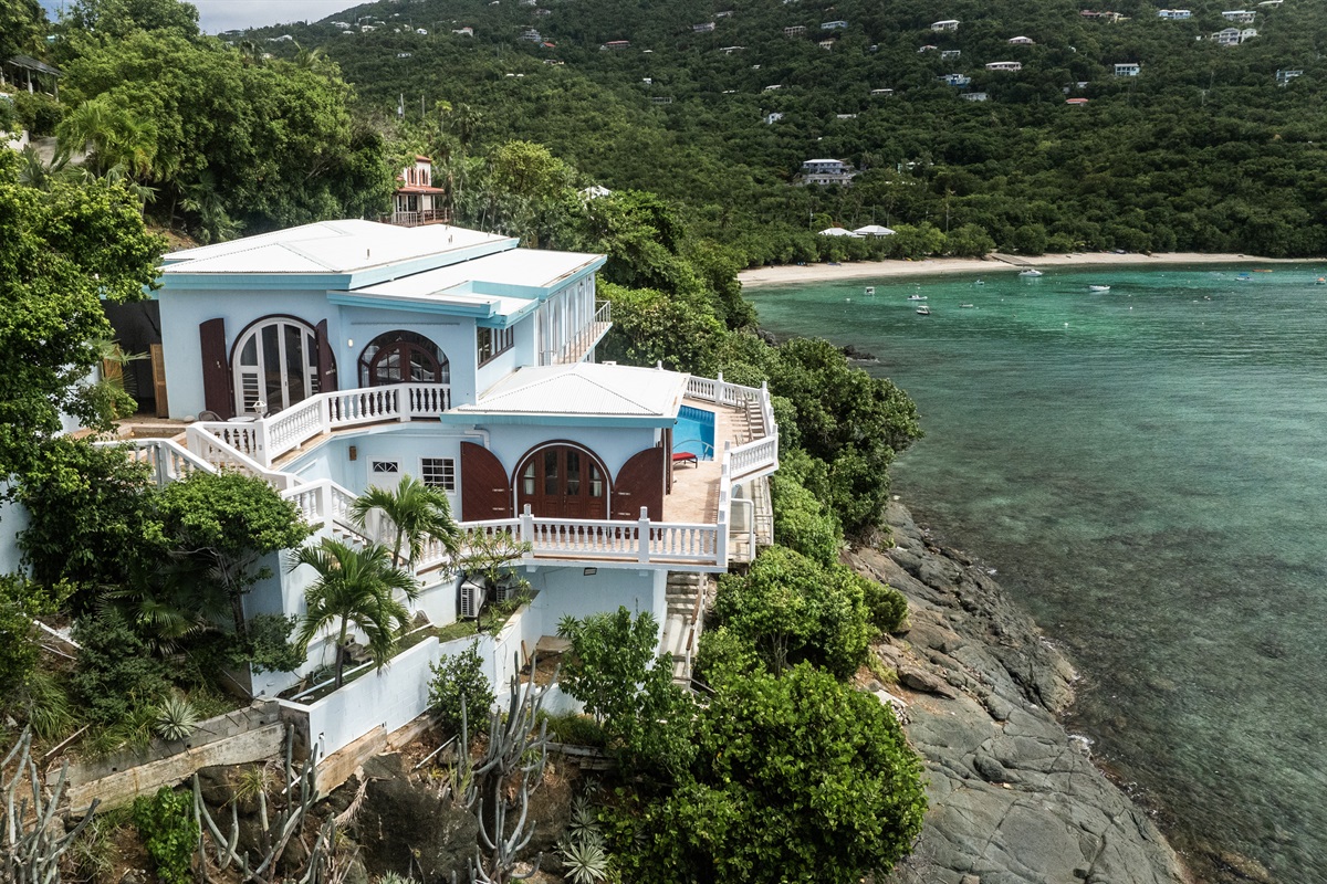 Breathtaking sunrises and tranquil evenings by the water&rsquo;s edge.