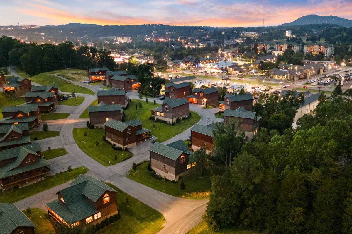 Close to all the action off the strip in Pigeon Forge but private cabin away from the business of the strip!