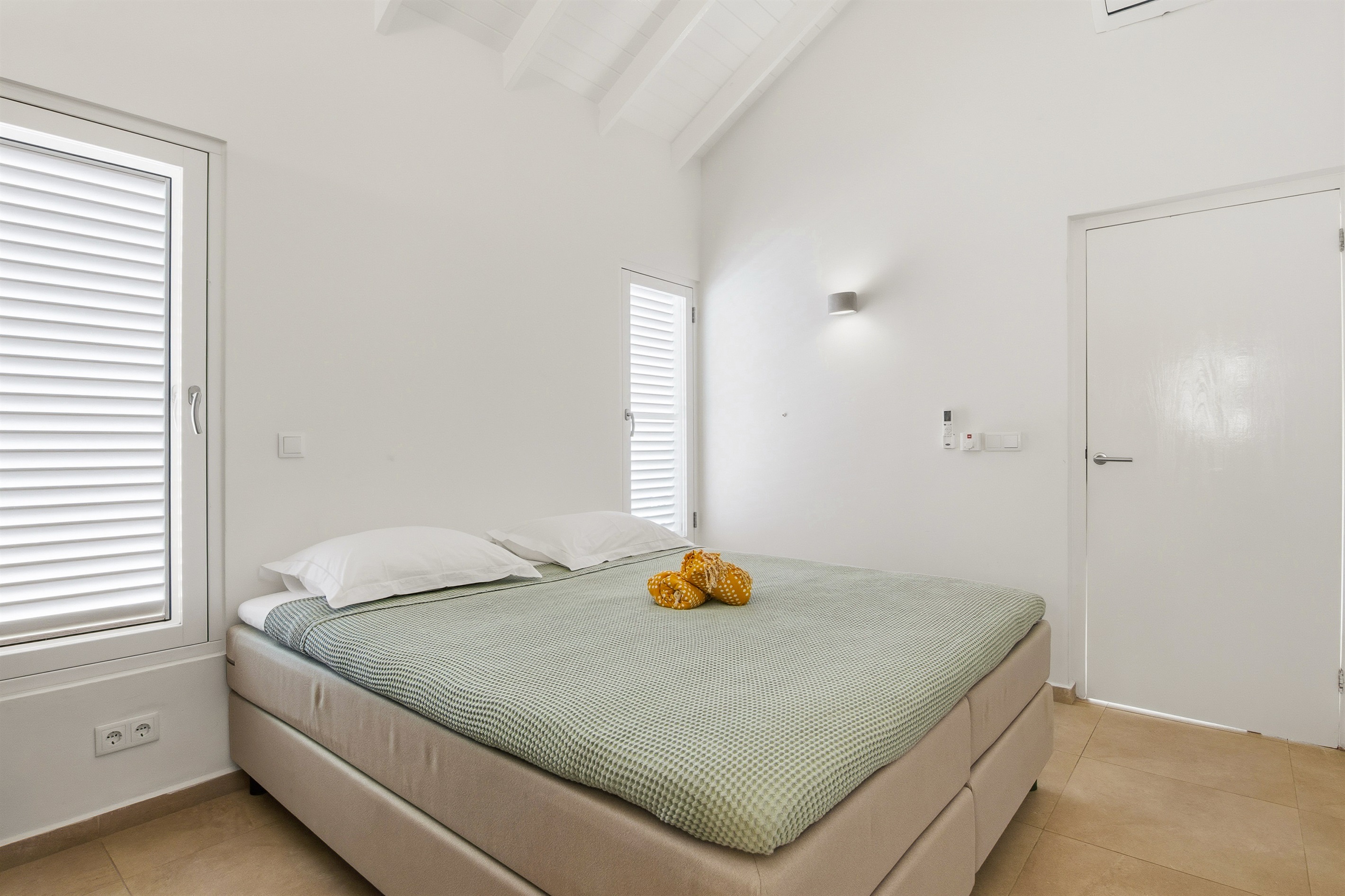 Villa Awa - Bedroom 1 | Ensuite