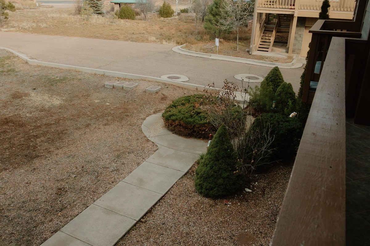 Welcoming pathway to your Pinetop-Lakeside luxury townhome entrance. Peaceful mountain neighborhood setting in Arizona's White Mountains with easy access and landscaped grounds perfect for your White Mountains vacation retreat.