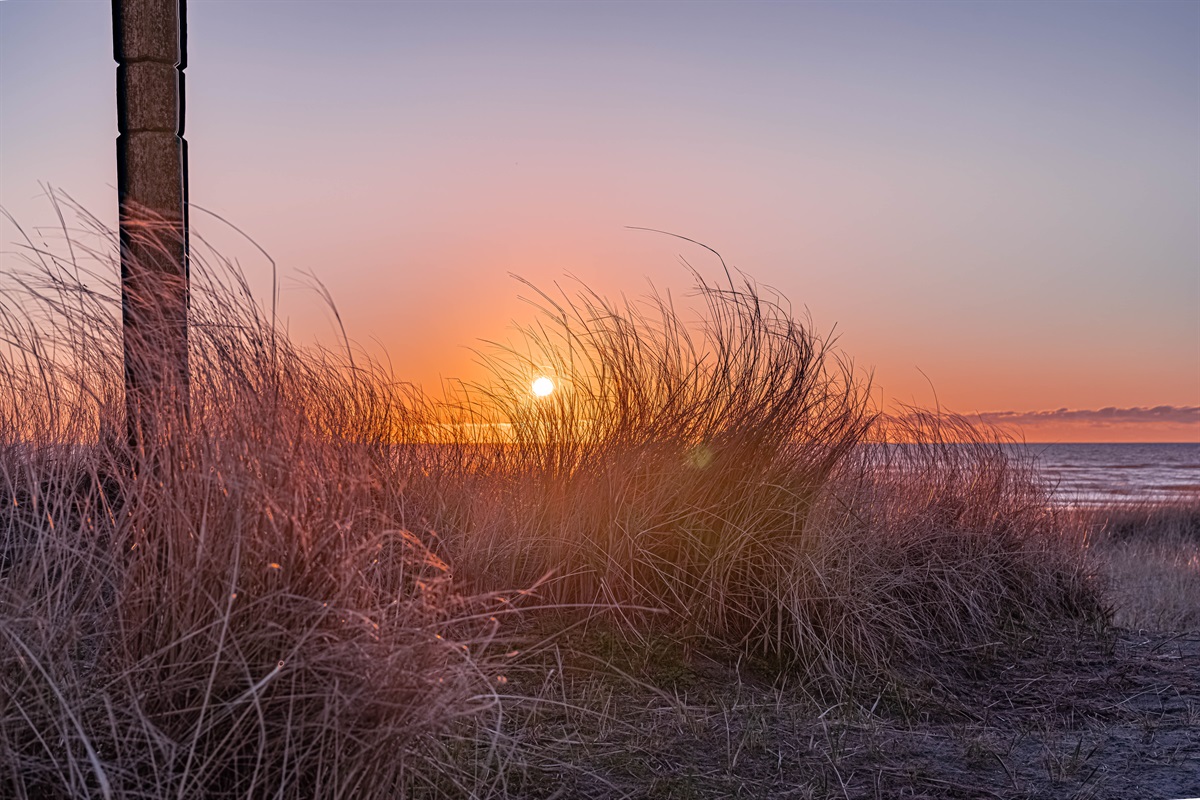 Amazing sunsets and easy access to the beach!