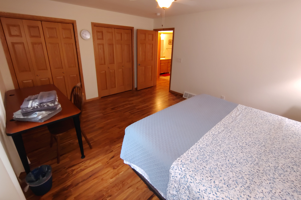 King Bedroom - Main Level