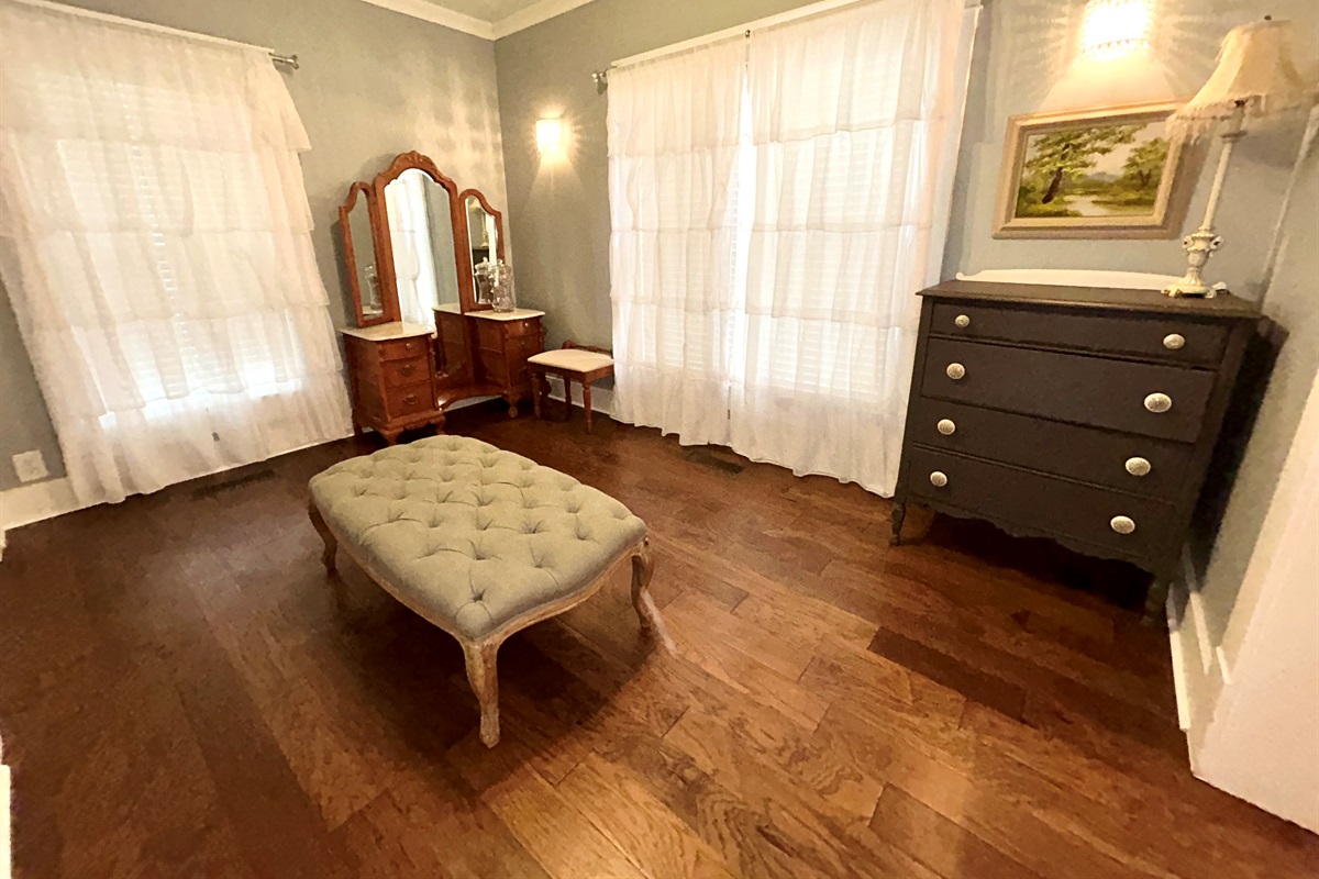 Bedroom 1 Dressing Area