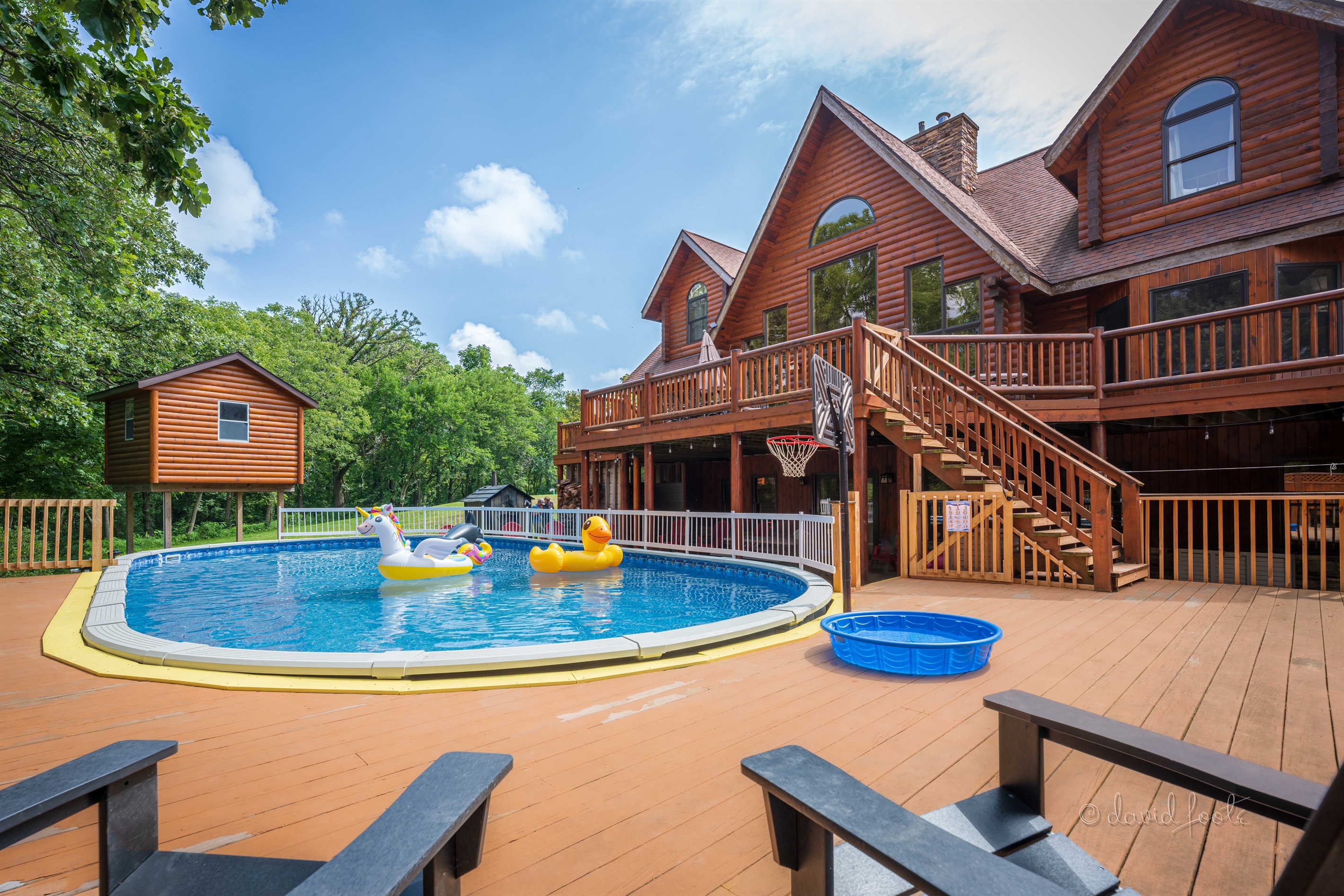 Enjoy summer at Wonder Bear Lodge
