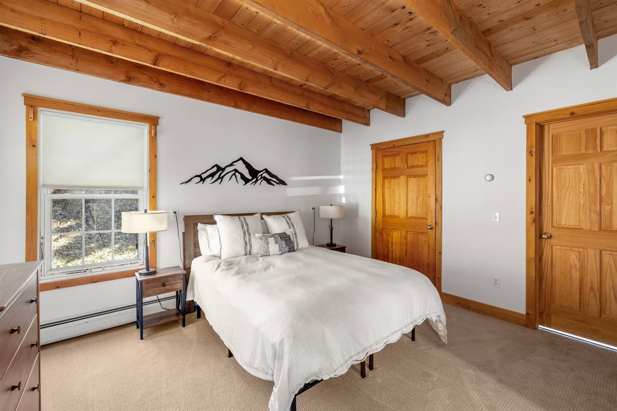 Bedroom #1 with en suite bathroom