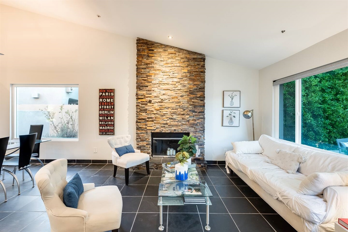 Meadow Hill · Dynamic Modern Home in N S — Meadow Hills in North Scottsdale / Heated Pool, Scottsdale, Arizona — photo 34
