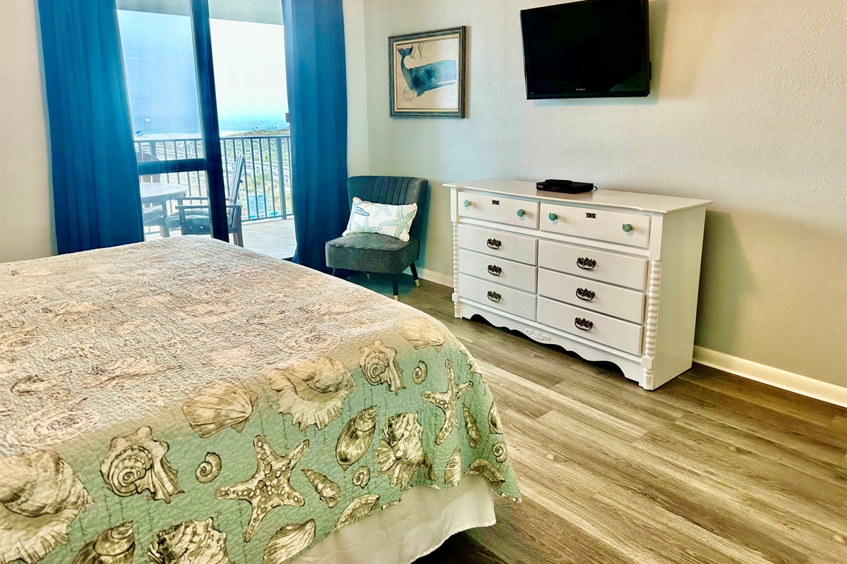 You'll have plenty of storage and a flat screen TV to use. Unpack, and unwind, and enjoy that view!!