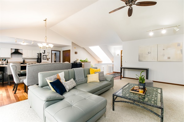Charming 4-Bedroom Retreat Near Notre Dame, photo 12