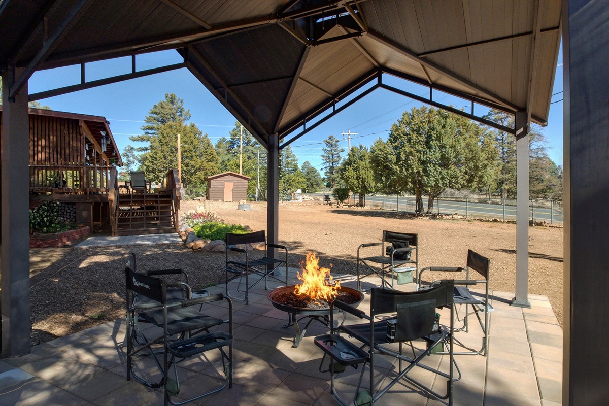 Ideal spot for enjoying quiet mornings and cool evenings. Photo taken in spring. Winter time the plants will not be full green and deer often eat them. 