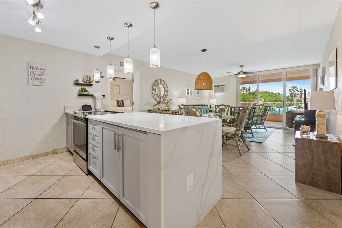 Thoughtfully stocked so you can cook, snack, or dine with ease.