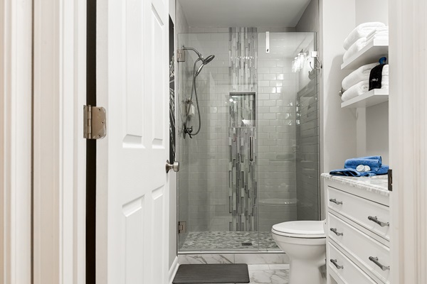 The Oaklawn suite's walk-in shower — Hot Springs Breakaway