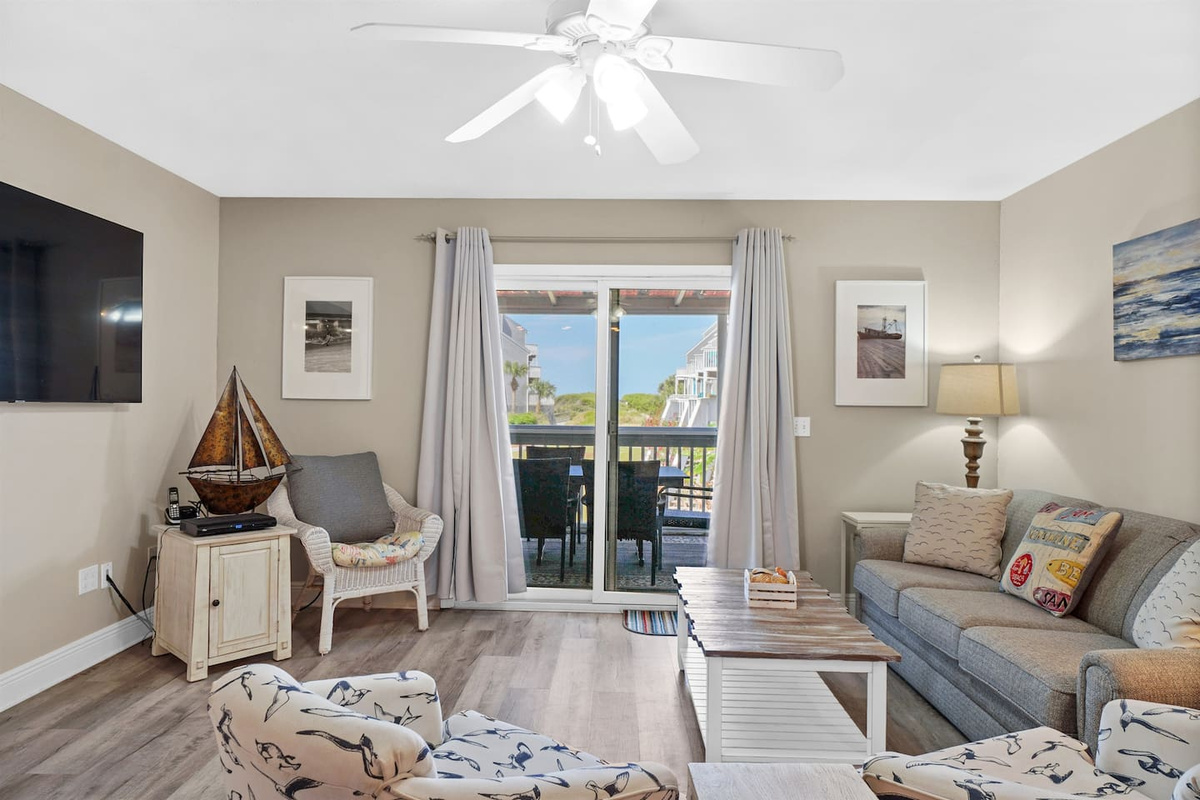 Wake up to that Gulf view from the living room and remember you're exactly where you wanted to be.