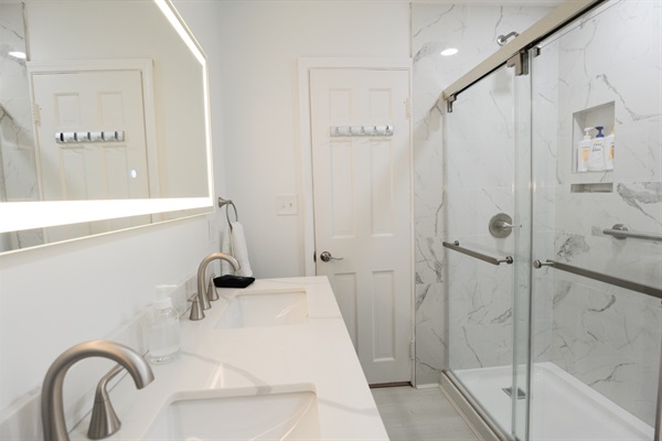 Upstairs Bath