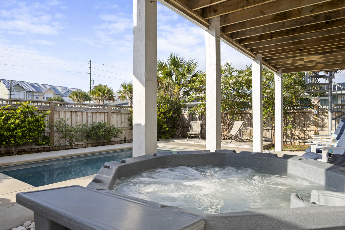Unwind with jets and views